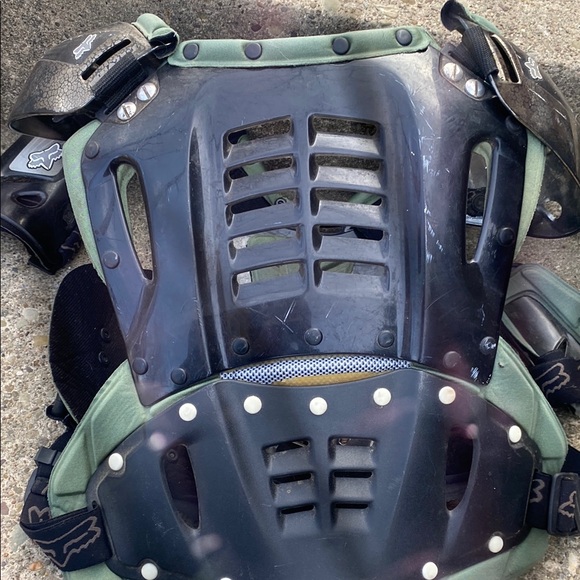 Fox Racing Chest Protector - Picture 5 of 5